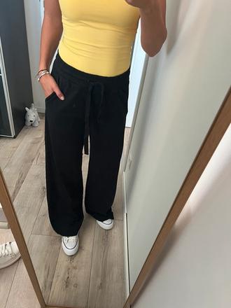 Čierne široké nohavice, reserved,s