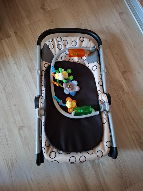 Polohovacie a hracie kresielko, 