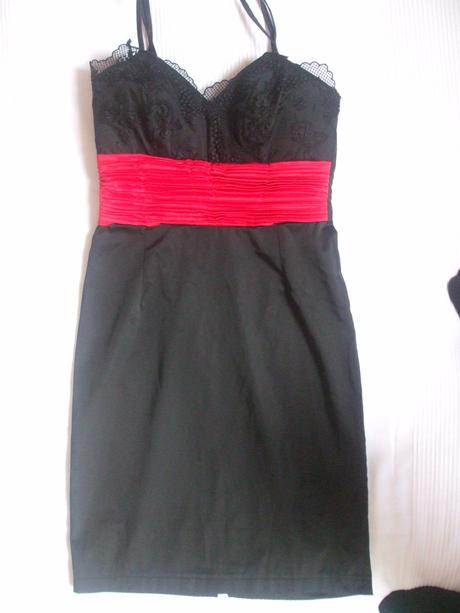 Spoločenské šaty na ramienka, 36