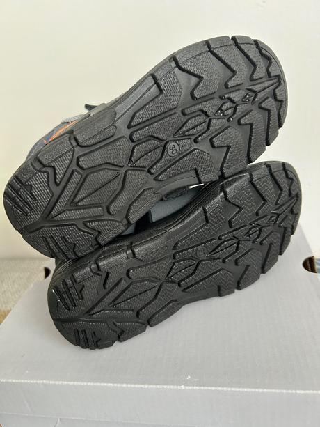 Zimne topanky 30 nove, 30