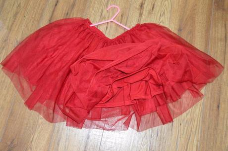 Bohato riasená sukna, reserved,98