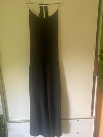 Látkové čierne maxi šaty, l