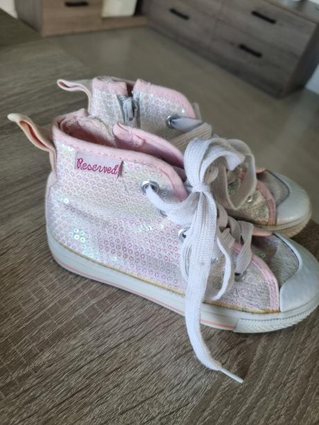 Tenisky, reserved,28