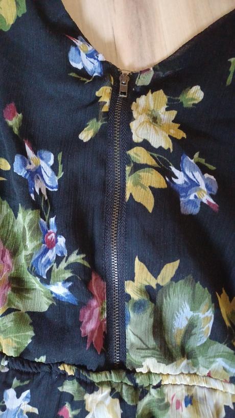 Kvetované krátke šaty, m