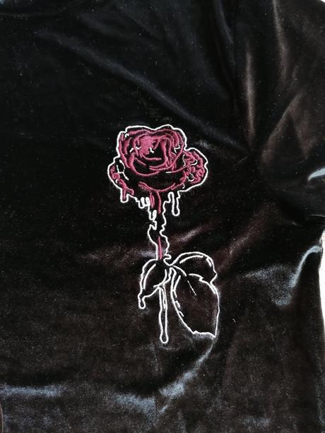 Krásne velvet tričko, 34 / xs