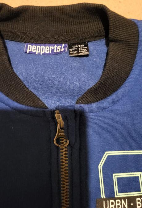 Mikina velk. 134/140, pepperts,134