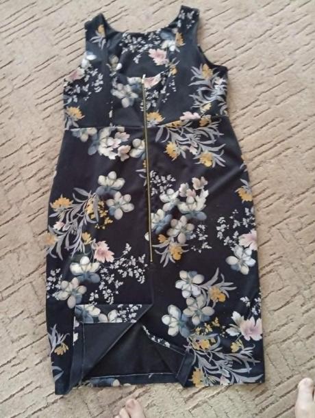 Elegantné kvalitné značkové šaty, marks & spencer,46