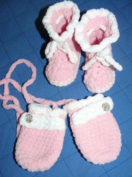 Teplé rukavičky a topánočky, 17