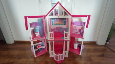 Barbie domček, 