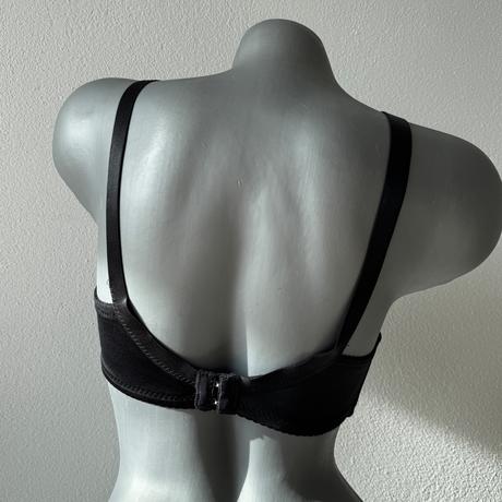 Jemne vystužená podprsenka s kosticami 8125, 85d