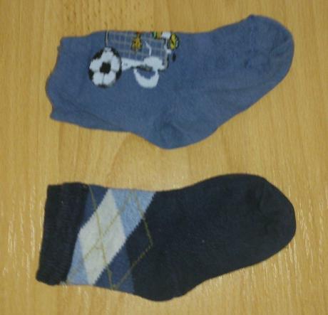 2x ponožky cena spolu, 18