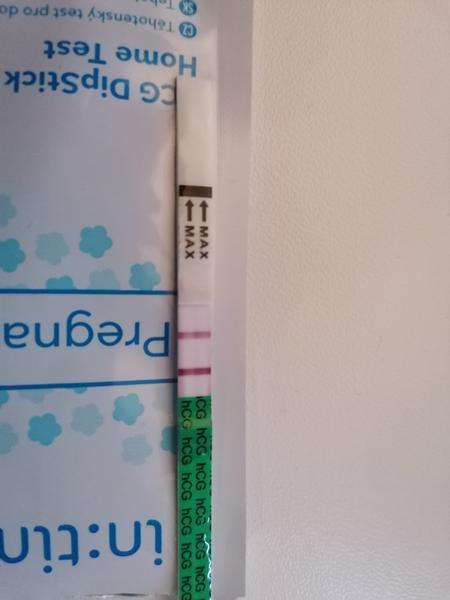 Čiarka na teste stmavla po krvácaní