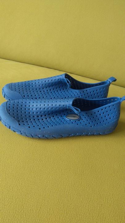 Topánky do vody, 37