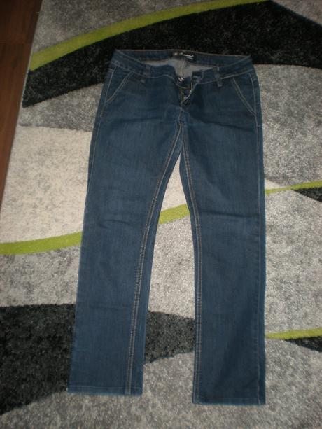 Tmavomodré rifle, 28