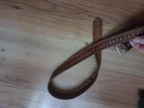 Kožený opasok-kožená časť 108,aj s prackou 110 cm, 