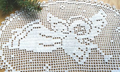 Oválna vianočná dečka s anjelikom, biela,