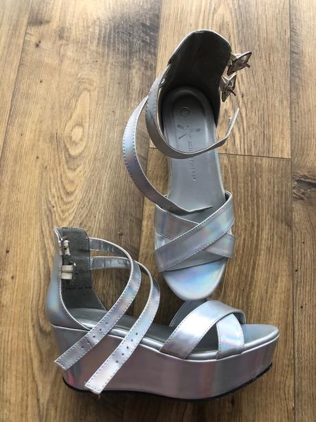 Sandalky, atmosphere,37