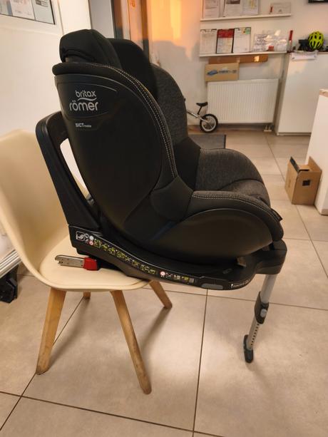 Otočná autosedačka britax romer dualfix m i-size, britax