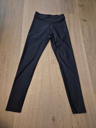 Leginy s leskom bershka, bershka,s