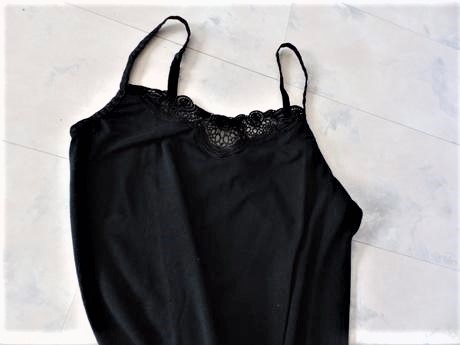 Kvalitná nočná košielka s krajkou m/l, l