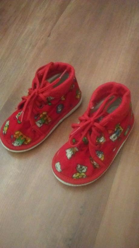Papuče červené č. 13 vnút.dĺžka 13,5cm, <17