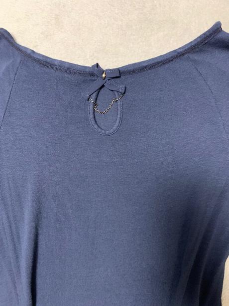 Tenký dlhší asymetrický svetrík zn. magenta, m