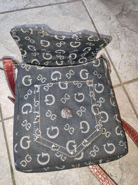 Dámska kabelka, guess