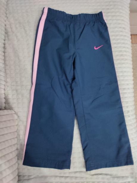 Krásne šuštiačky, nike,104