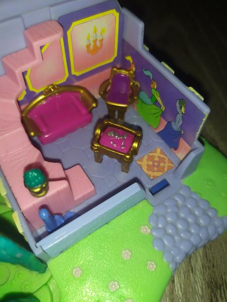Polly pocket domcek bluebird popoluska,