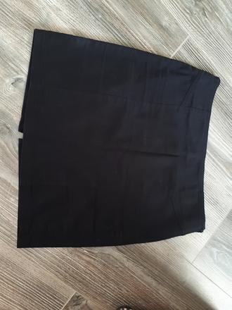 Čierna sukňa, terranova,s