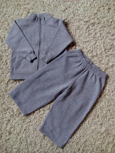 2xdetské teplákové súpravy, 68–80