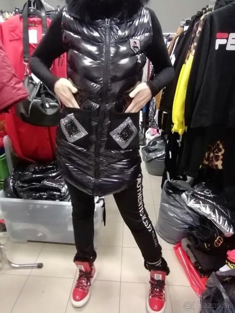 Vesta lesklá čierna  s ko, s