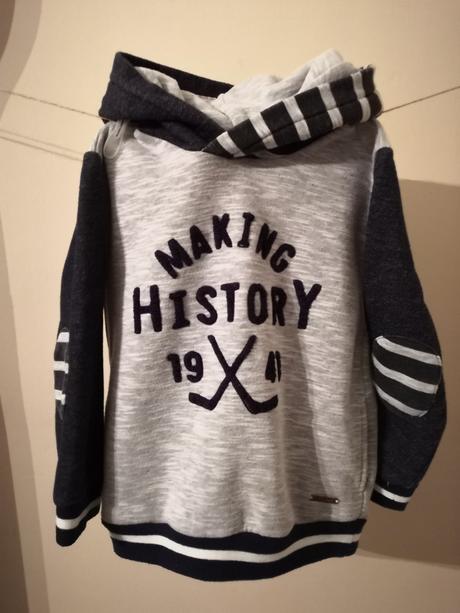 Mikina so záplatami, mayoral,110