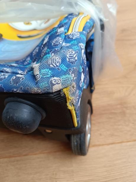 Taska na kolieskach mimoni, 