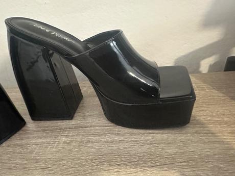 Public desire topánky, 39