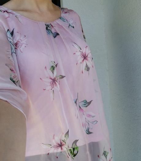 Lahucka letná padava blúzka s podšívkou,