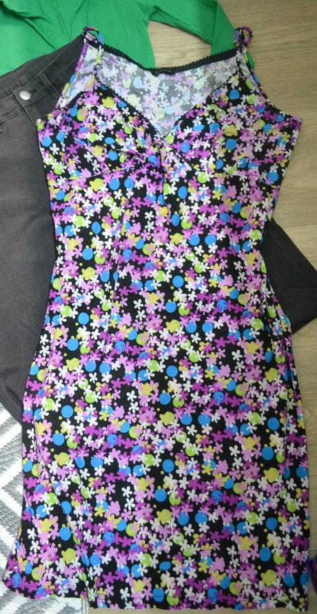 Elastické farebné midišaty s/m, m