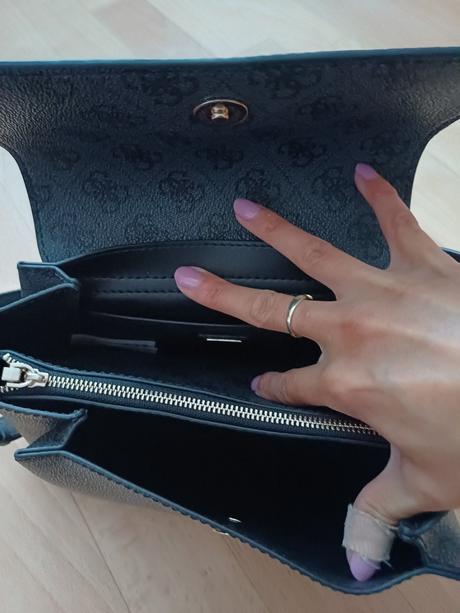 Guess kabelka, guess