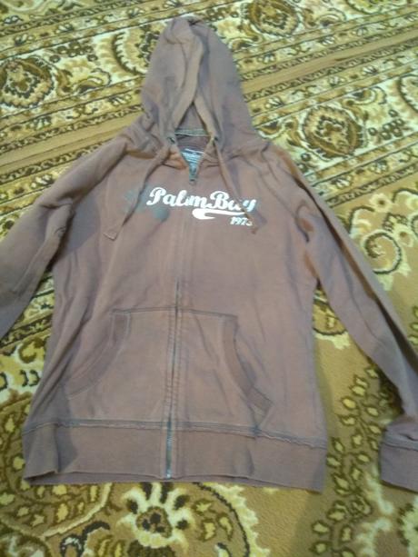 Mikina s kapucňou, 38