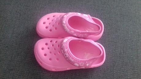 K vode - na nôžku max. 17 cm, 26