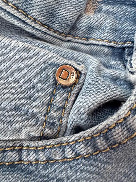 Rifľové kraťasy dsquared2 12/13 rokov, 146