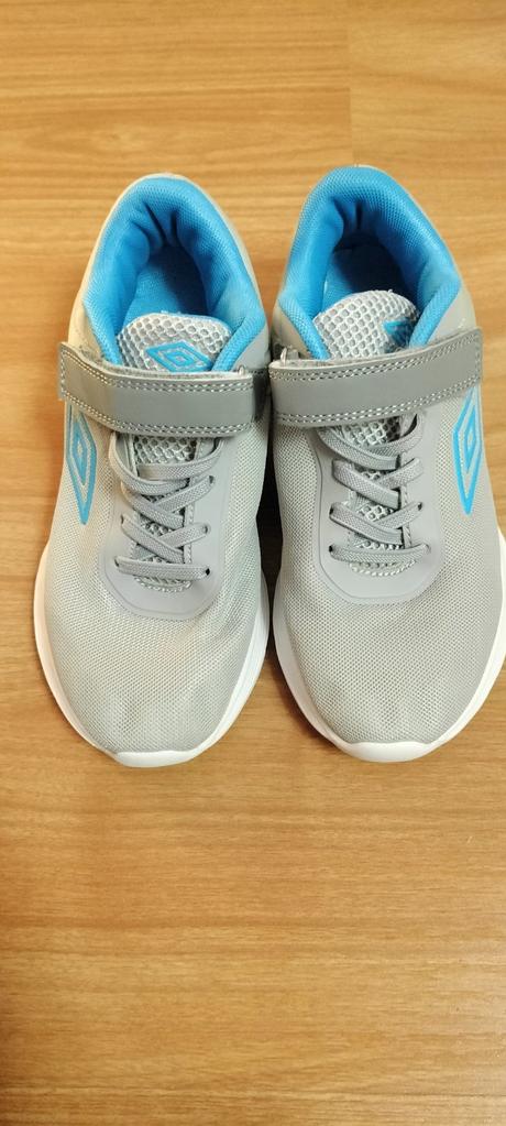 Tenisky, umbro,32