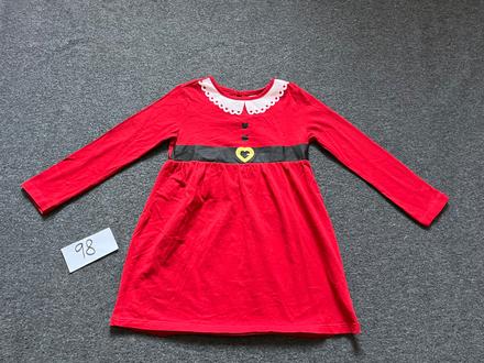 Vianočné šaty, 98