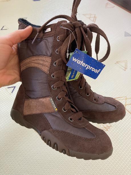 Nové prechodné nepremokavé čižmy 28, richter,28