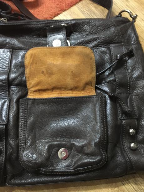 Celokožena kabelka,