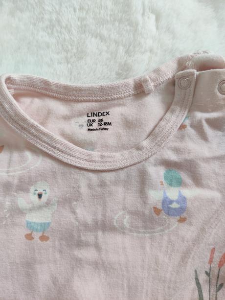 Rastúce body lindex s krátkym rukávom, lindex,86