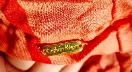 Calvin klein okrúhly šál, calvin klein