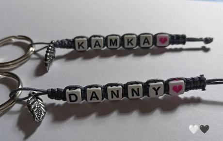 Ručné pletené náramky, 