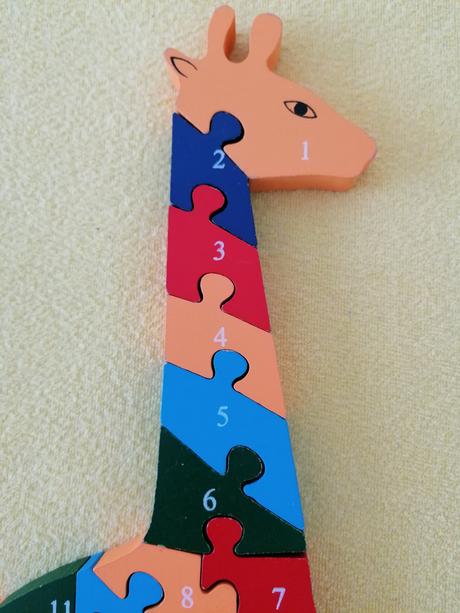 Edukačná drevená žirafa - abeceda, čísla, 