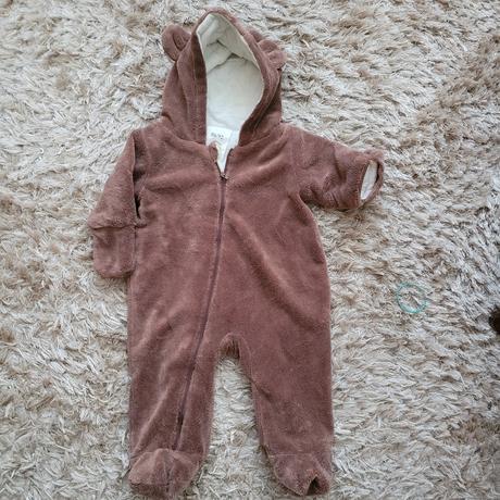 Overal macko hnedý, 86